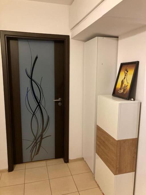 Apartament 3 Camere De Inchiriat 크라이오바 외부 사진