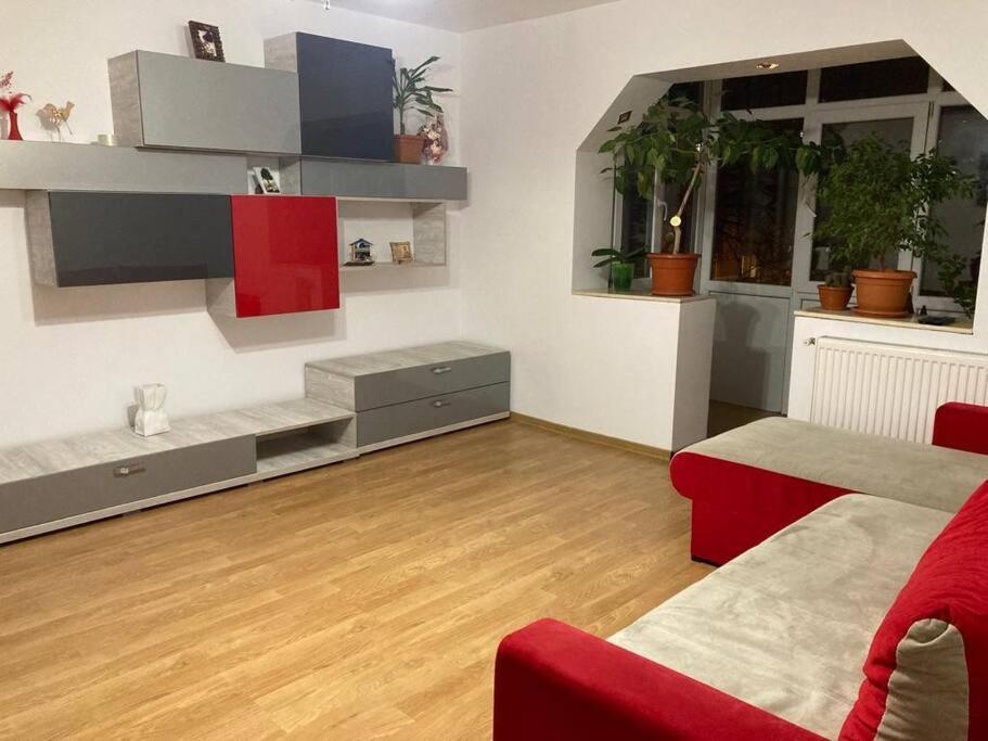 Apartament 3 Camere De Inchiriat 크라이오바 외부 사진