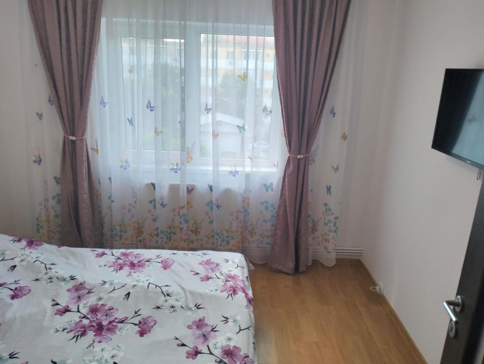 Apartament 3 Camere De Inchiriat 크라이오바 외부 사진